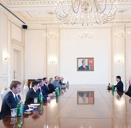 Президент Азербайджана Ильхам Алиев принял делегацию США