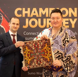 Хакухо Сё в Баку: встреча легенды сумо с миром Toyota