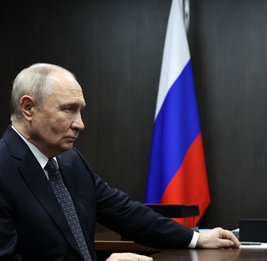 Путин заявил о готовности возобновить трехсторонние переговоры по Украине