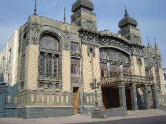 Один из популярных театров Баку будет закрыт на капремонт