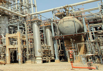 Иран прекратил поставки нефти двум крупнейшим компаниям Греции