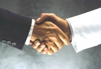 Индийская компания Hindustan Petroleum Corp ведет переговоры с SOCAR по закупке нефти