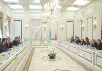 Председатель Сената парламента Казахстана побывал в Милли Меджлисе