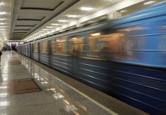 Названа дата приостановки движения поездов на одном из участков Бакметрополитена