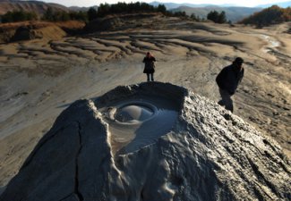 Начался мониторинг грязевых вулканов