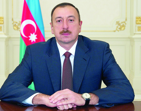 Азербайджанцам мира
