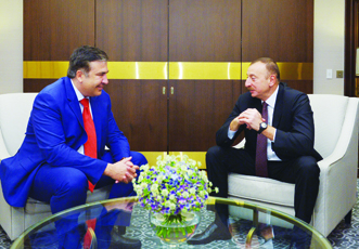 Президент Азербайджана Ильхам Алиев принял бывшего Президента Грузии Михеила Саакашвили