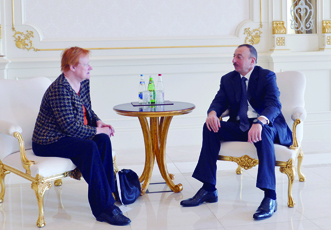 Президент Азербайджана Ильхам Алиев принял бывшего Президента Финляндии Тарью Халонен