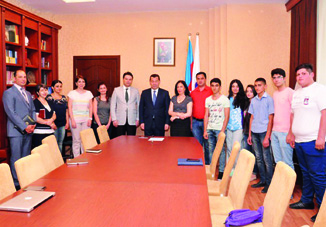 Ректор Университета языков встретился с преподавателями и студентами, отправляющимися в Норвегию