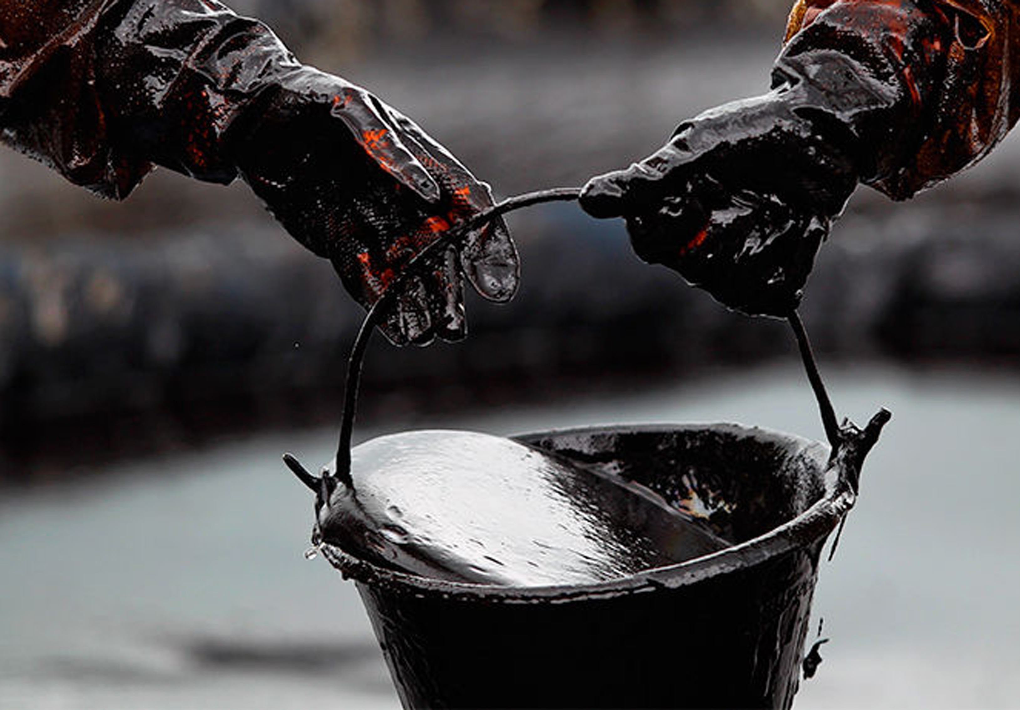 Мировые финансовые агентства прогнозируют рост цены на нефть в 2018 году