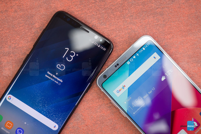 В Южной Корее Samsung и LG началипродажи флагманских смартфоновGalaxy Note 8 и V30