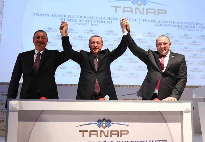 СМИ России вновь ополчились на Азербайджан в преддверии запуска TANAP