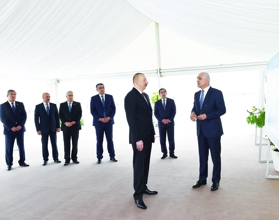 Президент Ильхам Алиев принял участие в открытии комплекса Бакинского международного морского торгового порта