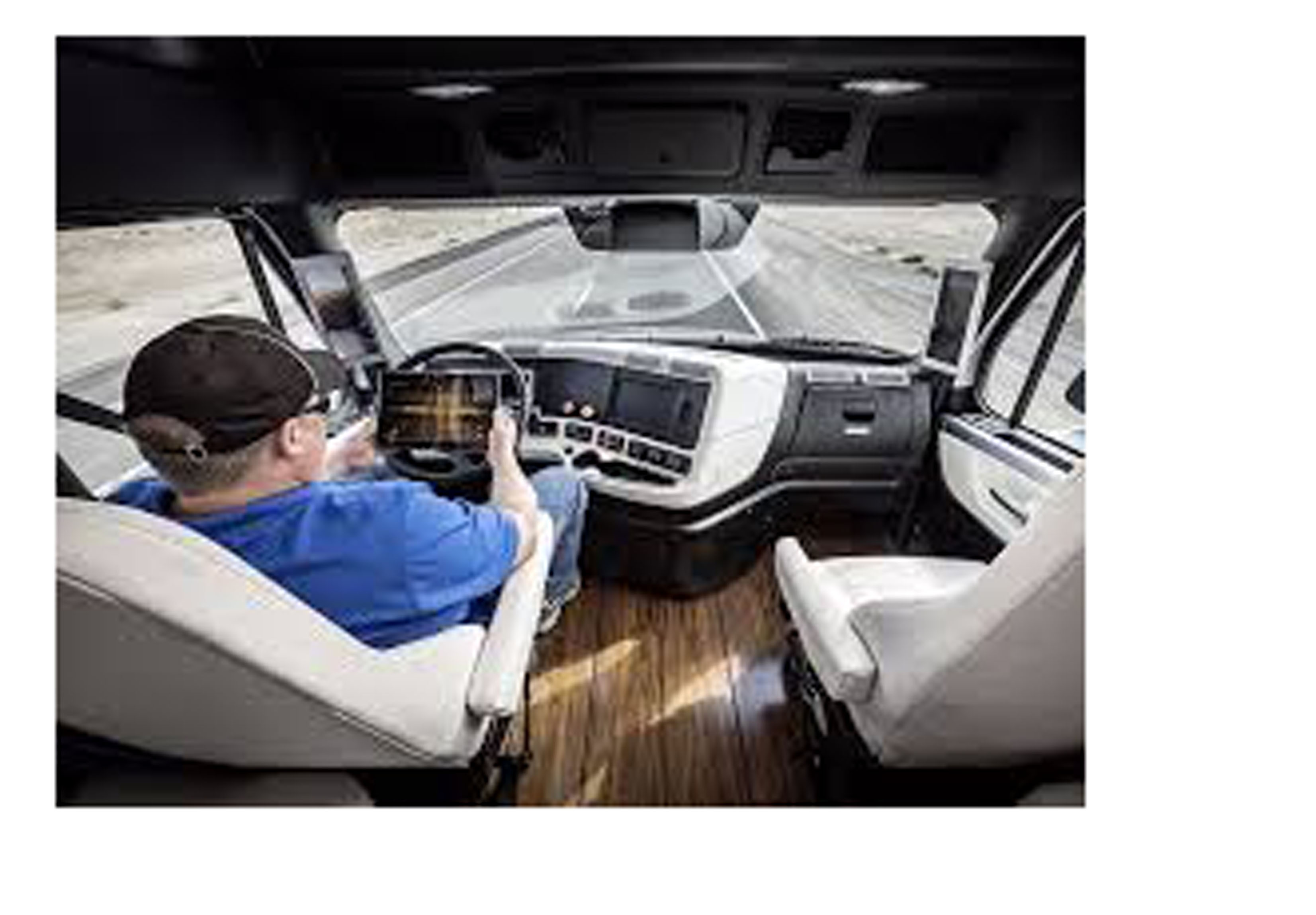 Apple может создать автомобильс автоматической системой управления