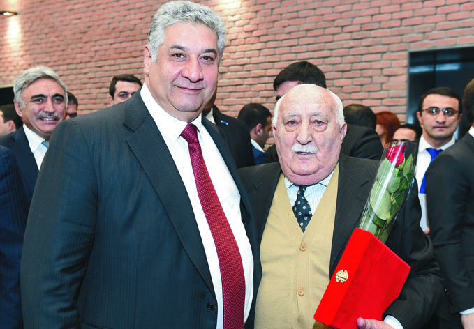 С днем рождения, Рафиг муаллим!