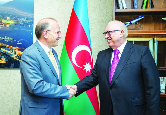 AZAL совместно с IATA провели в Баку международное мероприятие Aviation Day Azerbaijan