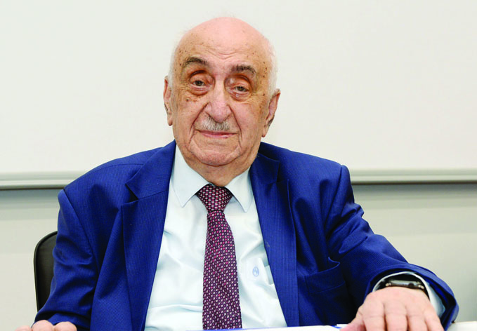 Хошбахт Юсифзаде: «Контракт века» был создан на моих глазах»
