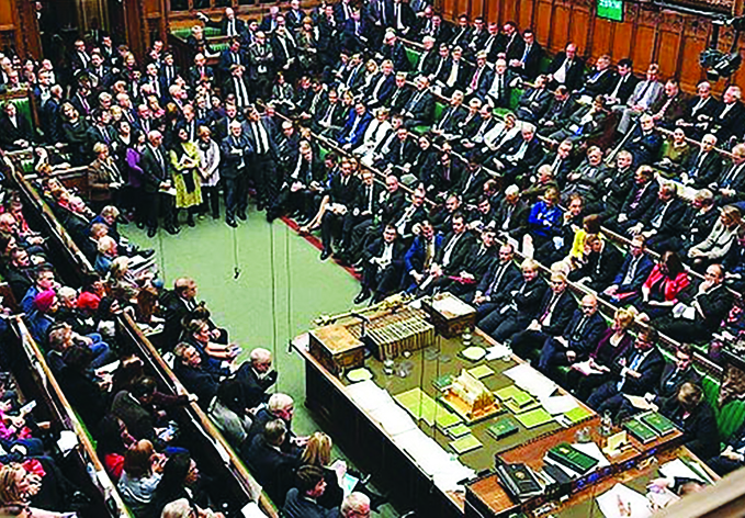 Британский парламент одобрил идею провести досрочные выборы 12 декабря