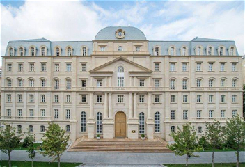 В первом полугодии доходыгосударственного бюджета составили12,2, а расходы — 11,7 млрд манатов