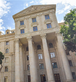 Азербайджан направил ноту Франции