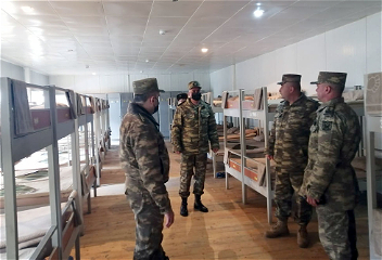 Представители Министерства обороны и Военной прокуратуры Азербайджанской Республики посетили воинские части