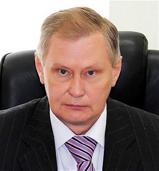 Разрыв стремительно растет