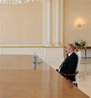 Президент Ильхам Алиев принял председателя Правления Центраисламских исследований имениКороля Фейсала Саудовской Аравии