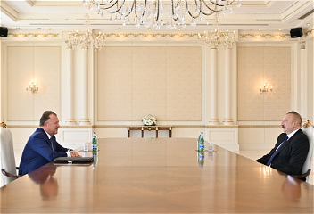 Президент Ильхам Алиев принялпрезидента Международной федерации дзюдо