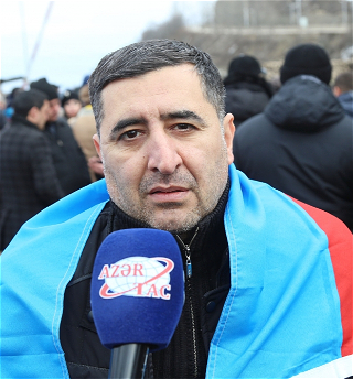 Участник акции: Требуем положить конец экологическому терроризму и разграблению богатств Азербайджана