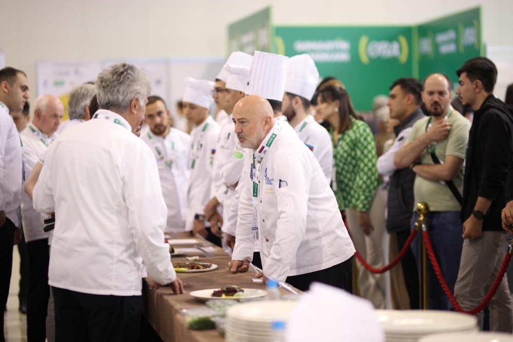 В Баку проходит III Национальный кулинарный чемпионат «Золотой лидер», посвященный 100-летию Гейдара Алиева