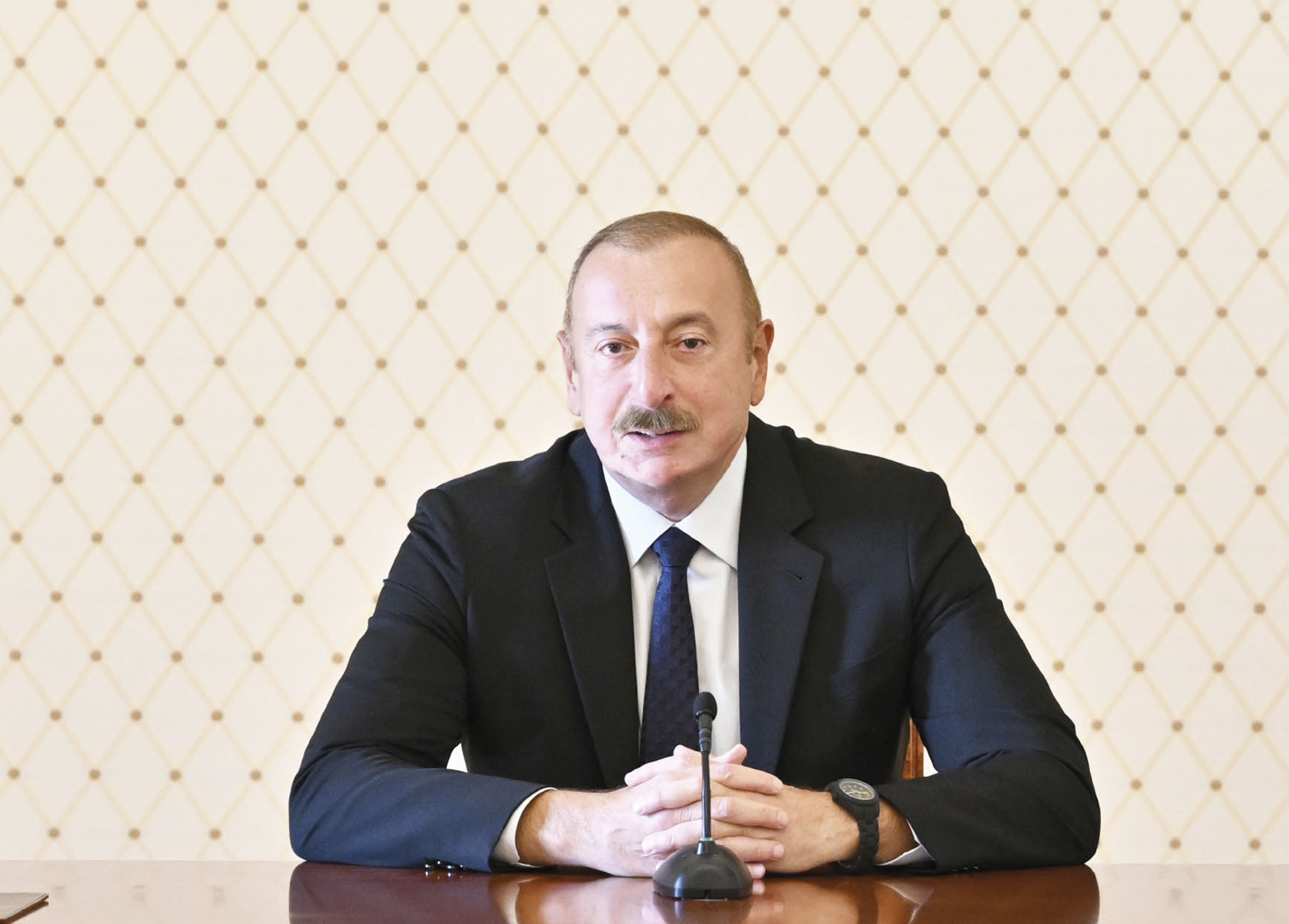 Мир всеобщему миру