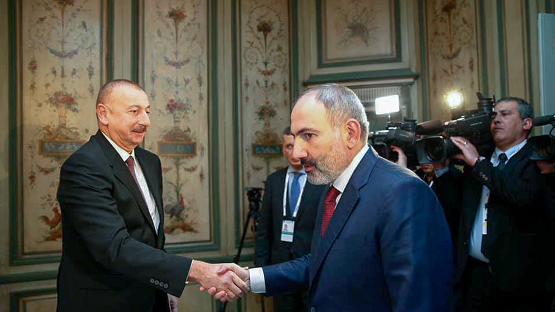 Путь к миру