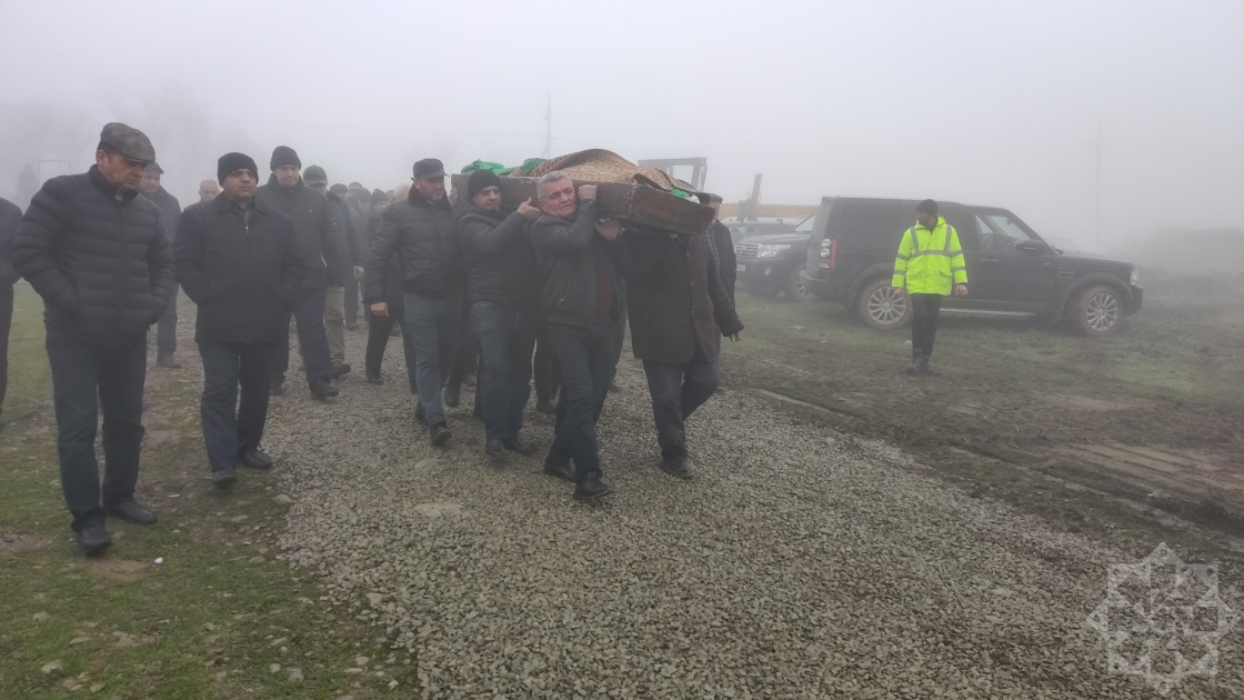 Народный писатель Мовлуд Сулейманлы похоронен в Шамахы