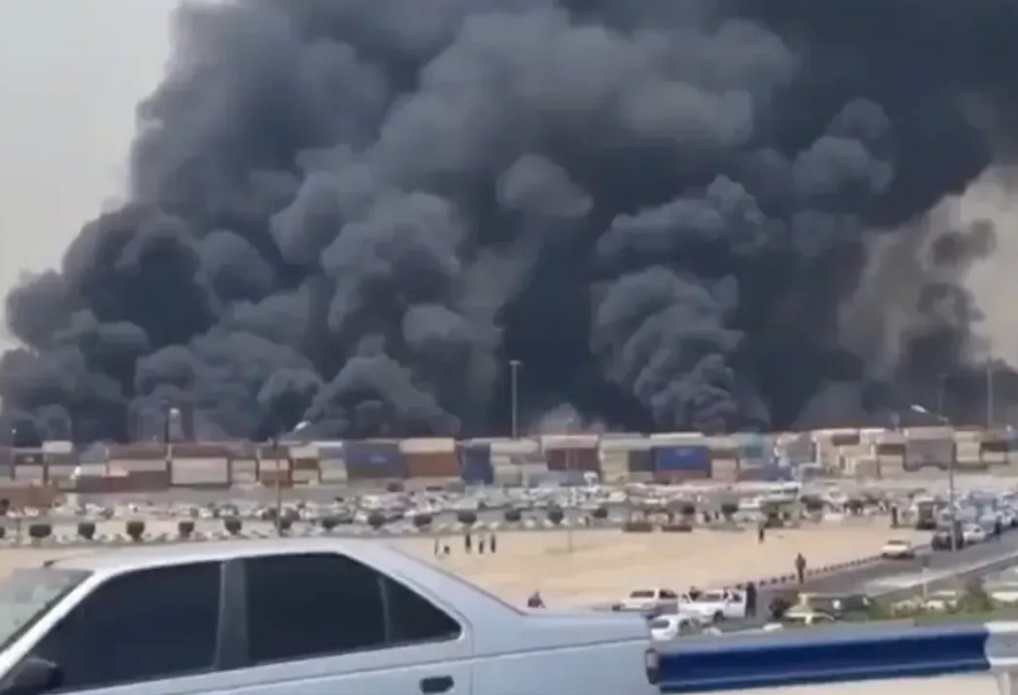 Сильный взрыв произошел в морском порту на юге Ирана, погибло по меньшей мере 4 человека