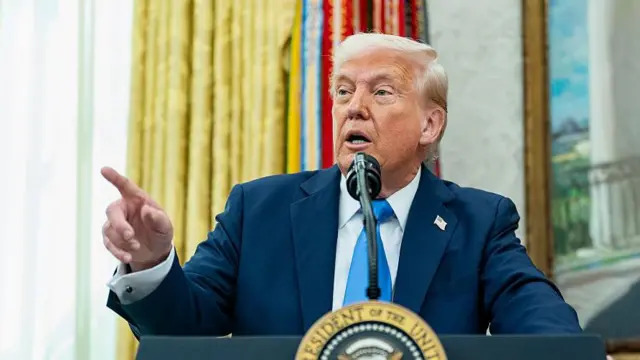 Трамп грозит Ирану силовыми мерами, если в стране будут стрелять по протестующим
