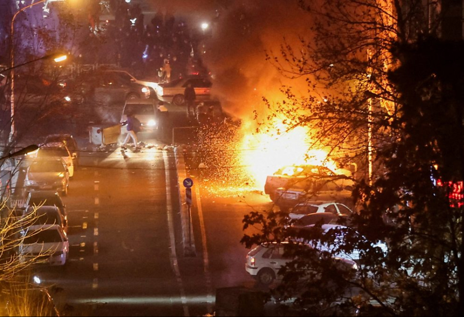 В Тегеране прошла церемония похорон 100 погибших в ходе беспорядков