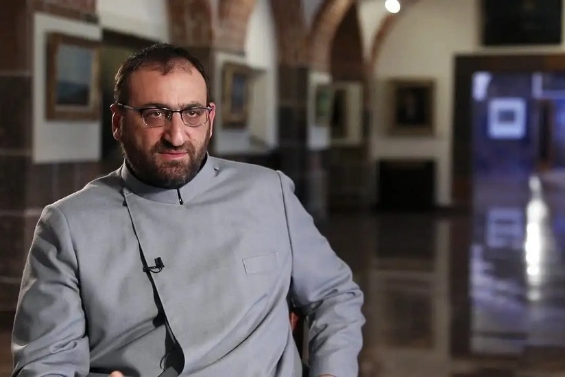 Продлен арест архиепископу Хачатряну