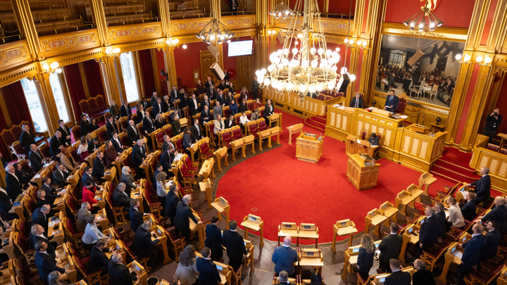 Парламент Норвегии проголосовал за сохранение монархии