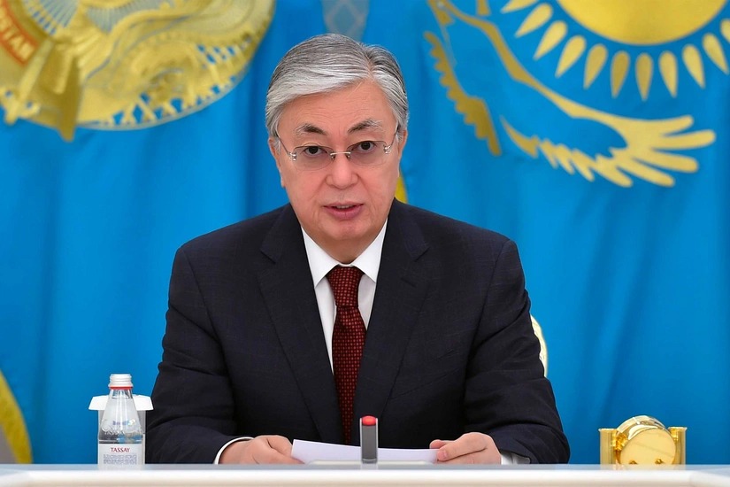 Токаев пригласил Шахбаза Шарифа посетить с госвизитом Казахстан