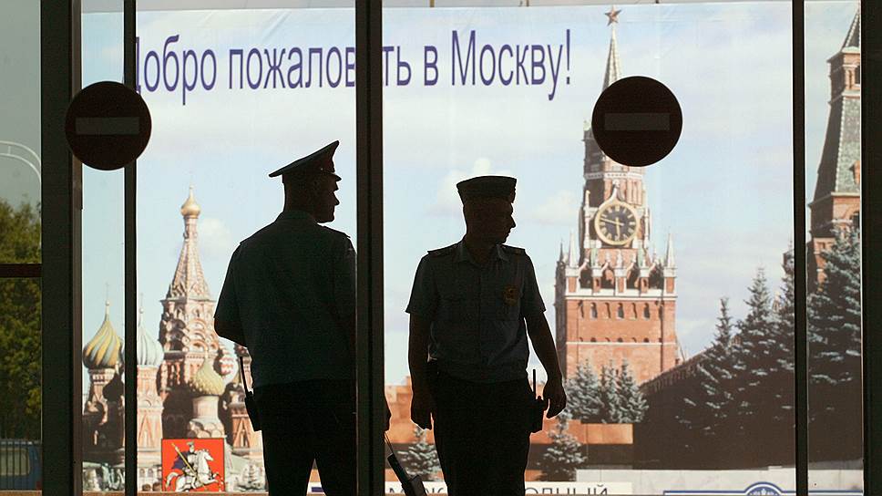 Число въездов иностранцев в Россию сократилось на 1 млн человек