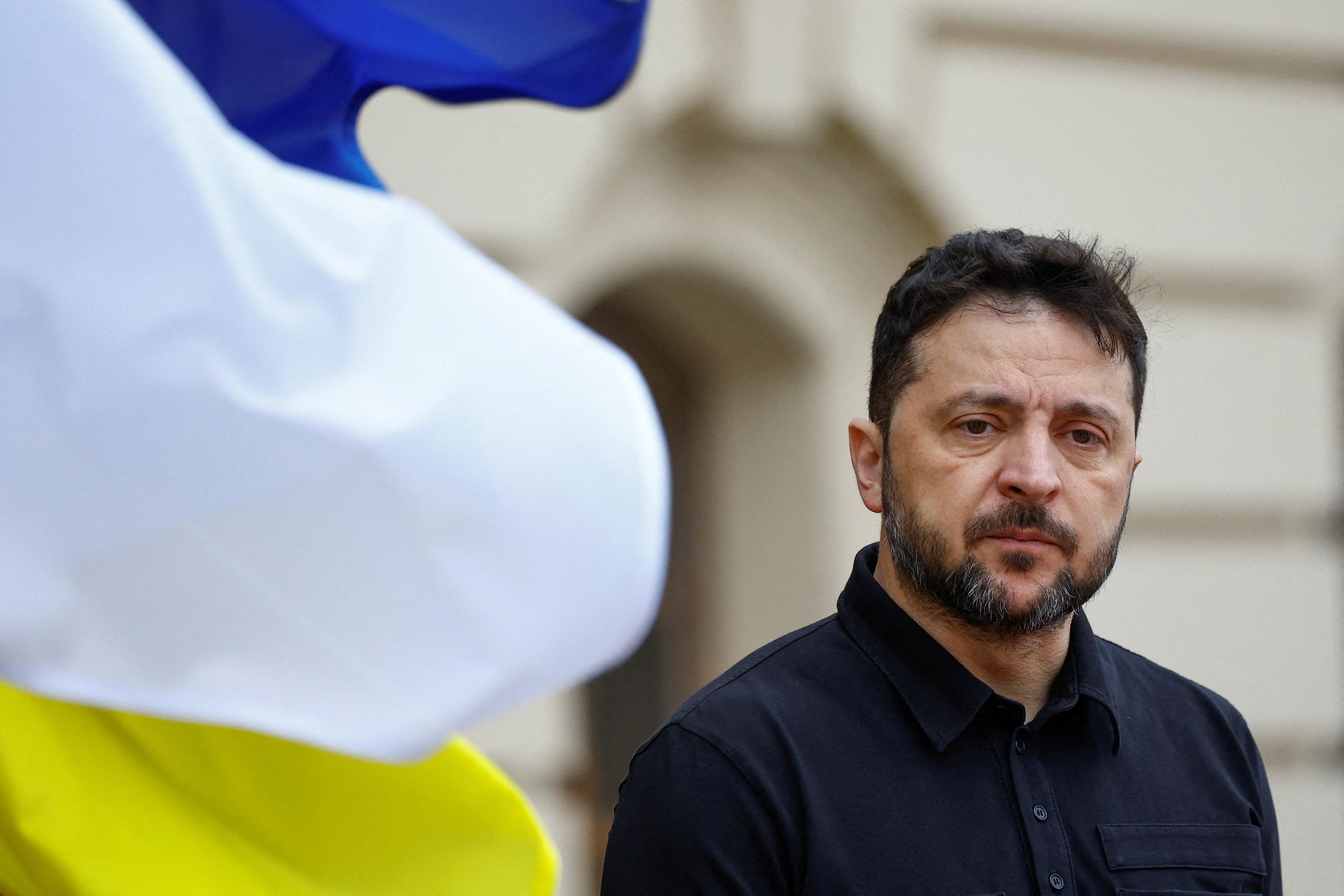 СМИ: Зеленский может 24 февраля объявить о проведении выборов на Украине
