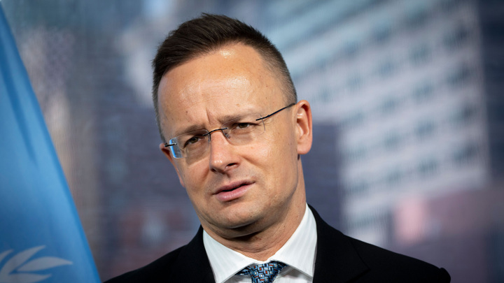 Сийярто: Европа ничего не должна Украине