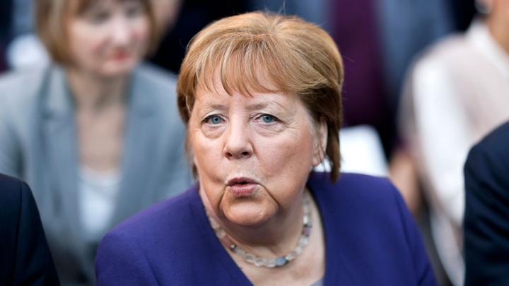 Bild: окружение Мерца озабочено слухами о выдвижении Меркель на пост президента