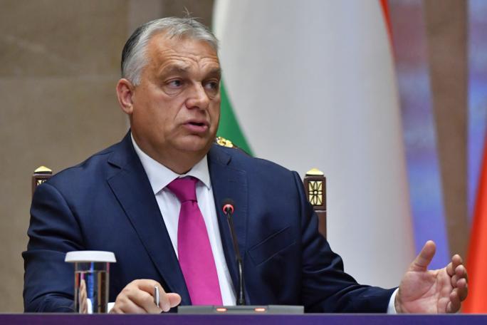 Орбан: Венгрия не позволит лишить ее права вето в ЕС