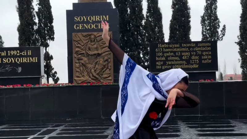 Память, боль и достоинство - в одном художественном образе