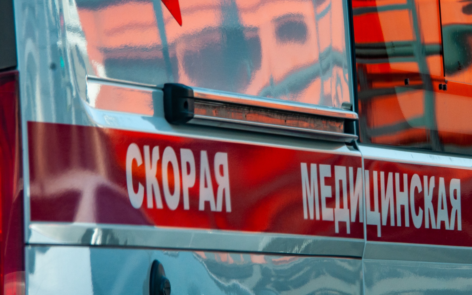 Спасшие выпавшего из окна в Петербурге ребенка получат премию Кеосаяна