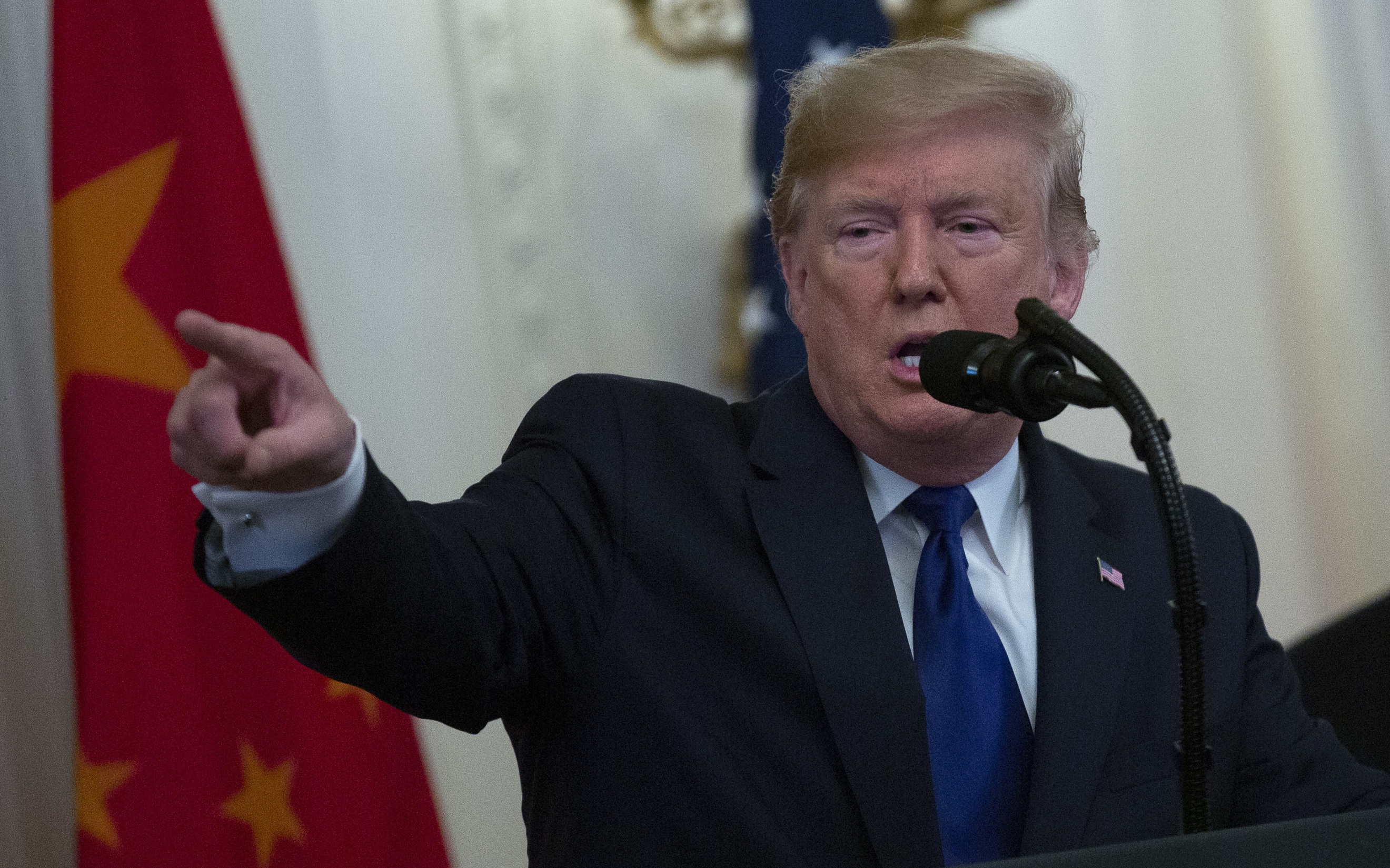 Трамп пригрозил неминуемой гибелью военным Ирана, если те не сложат оружие