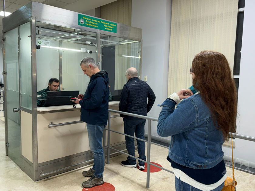 Продолжается эвакуация иностранных дипломатов