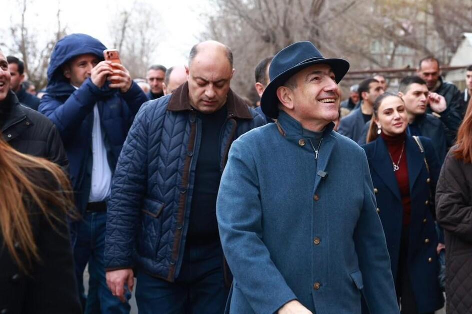 Новая агиттактика Пашиняна