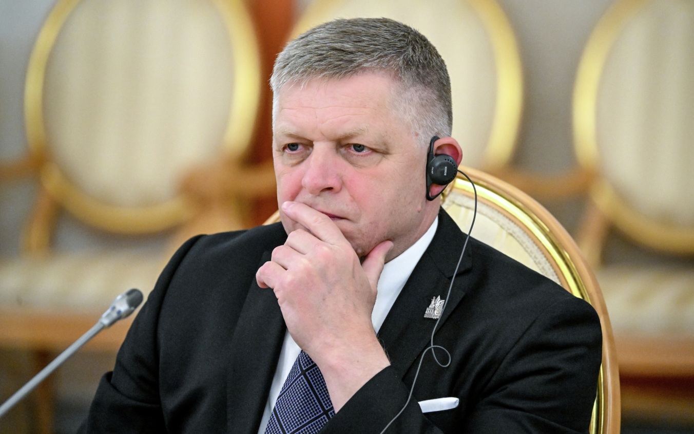 Фицо: Еврокомиссия недостаточно давит на Зеленского в отношении "Дружбы"